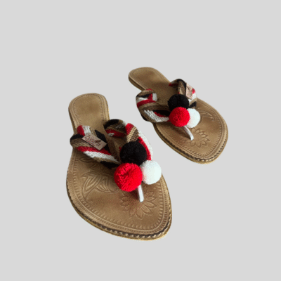 Sandalias artesanales boho para mujer Diseño único y sostenible, cómodas para combinar con tus outfits más veraniegos. Descúbrelas ahora!